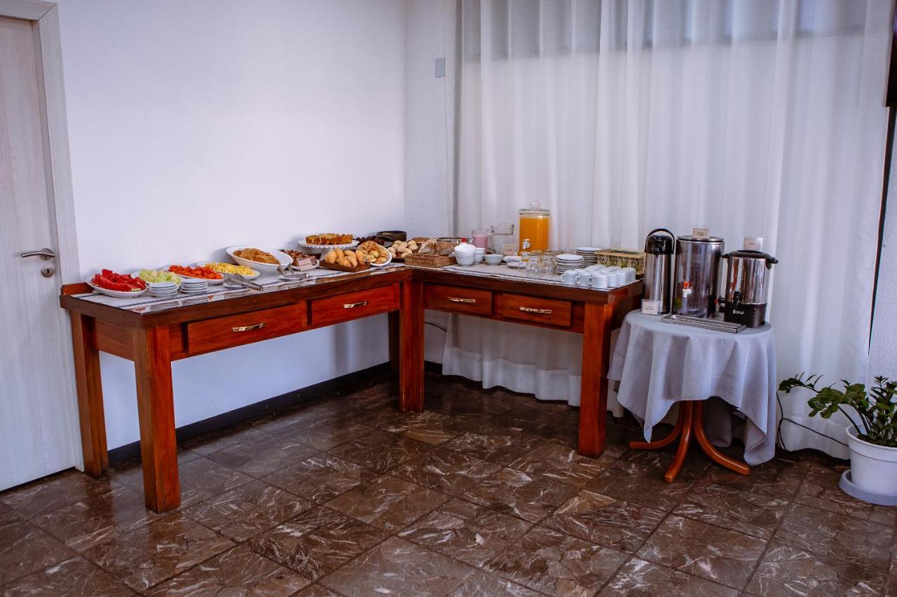 Tajy Iguazu Hotel Puerto Iguazu Bagian luar foto