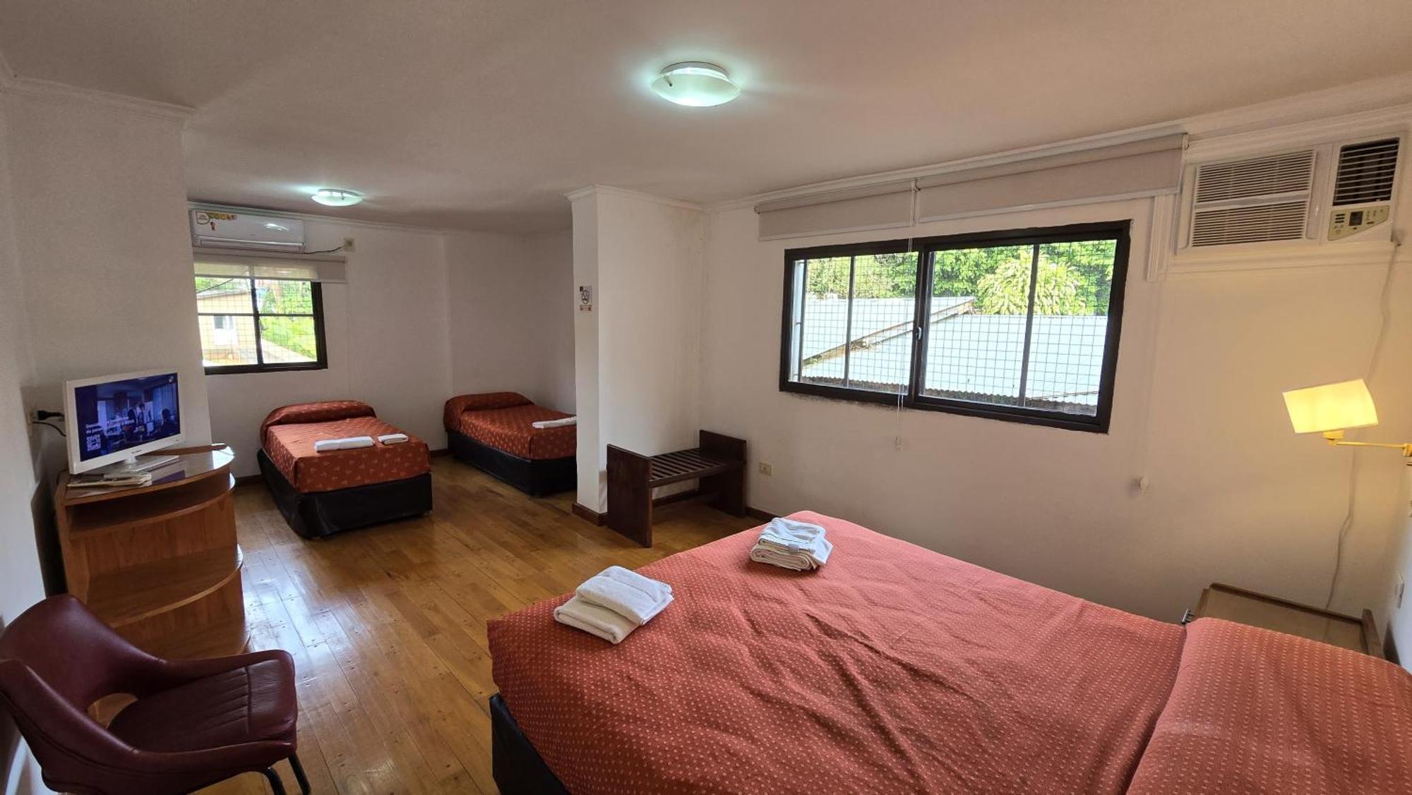 Tajy Iguazu Hotel Puerto Iguazu Bagian luar foto