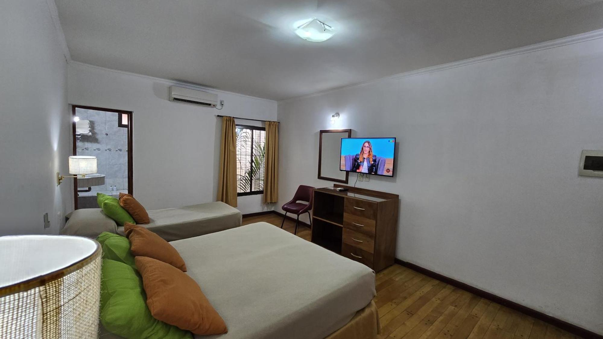 Tajy Iguazu Hotel Puerto Iguazu Bagian luar foto